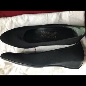 SALVATORE FERRAGAMO WEDGES SIZE 6